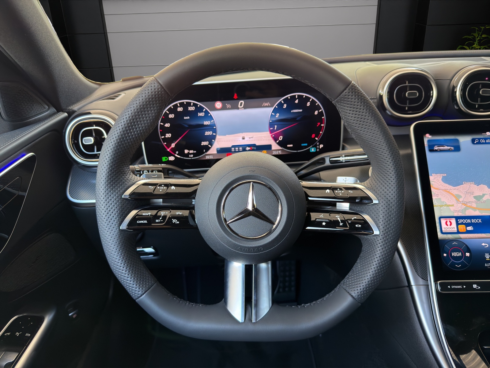 MERCEDES-BENZ C 200 T 4 Matic-image-13