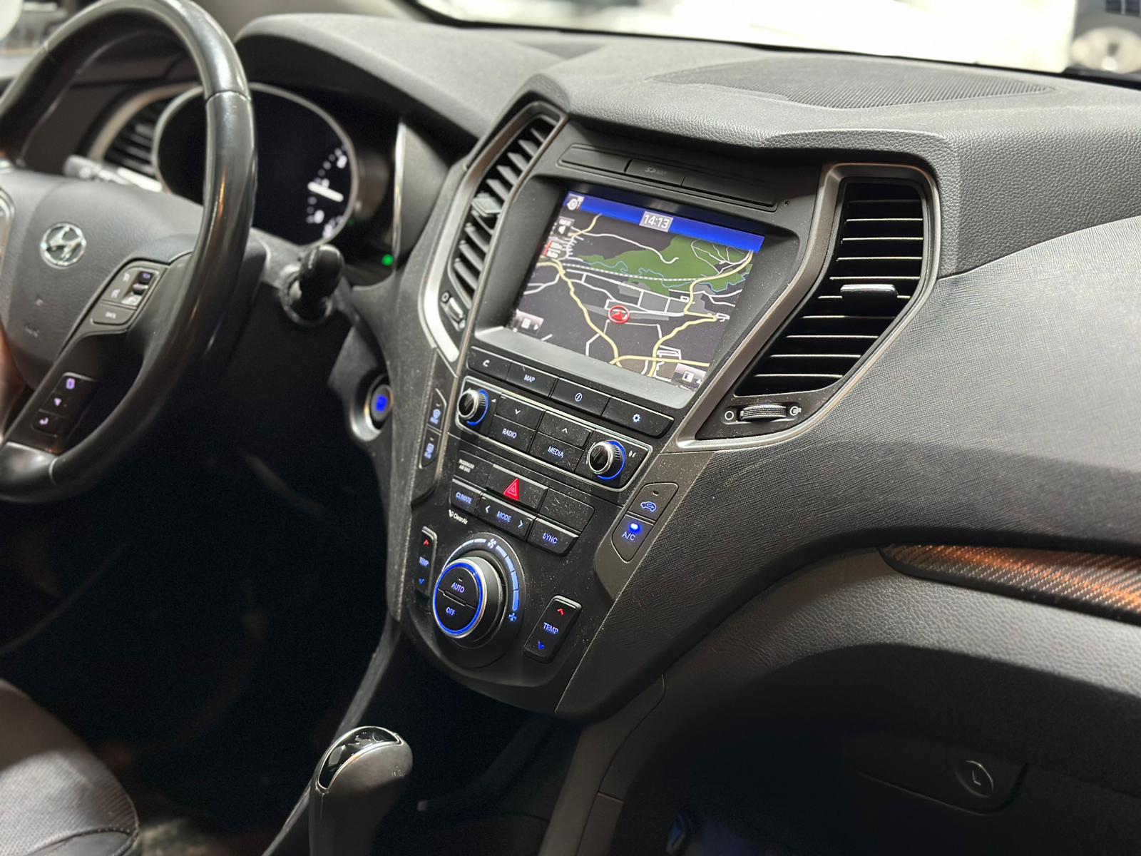 HYUNDAI Santa Fe 2.2 CRDI Amplia 4WD Automatic-image-9