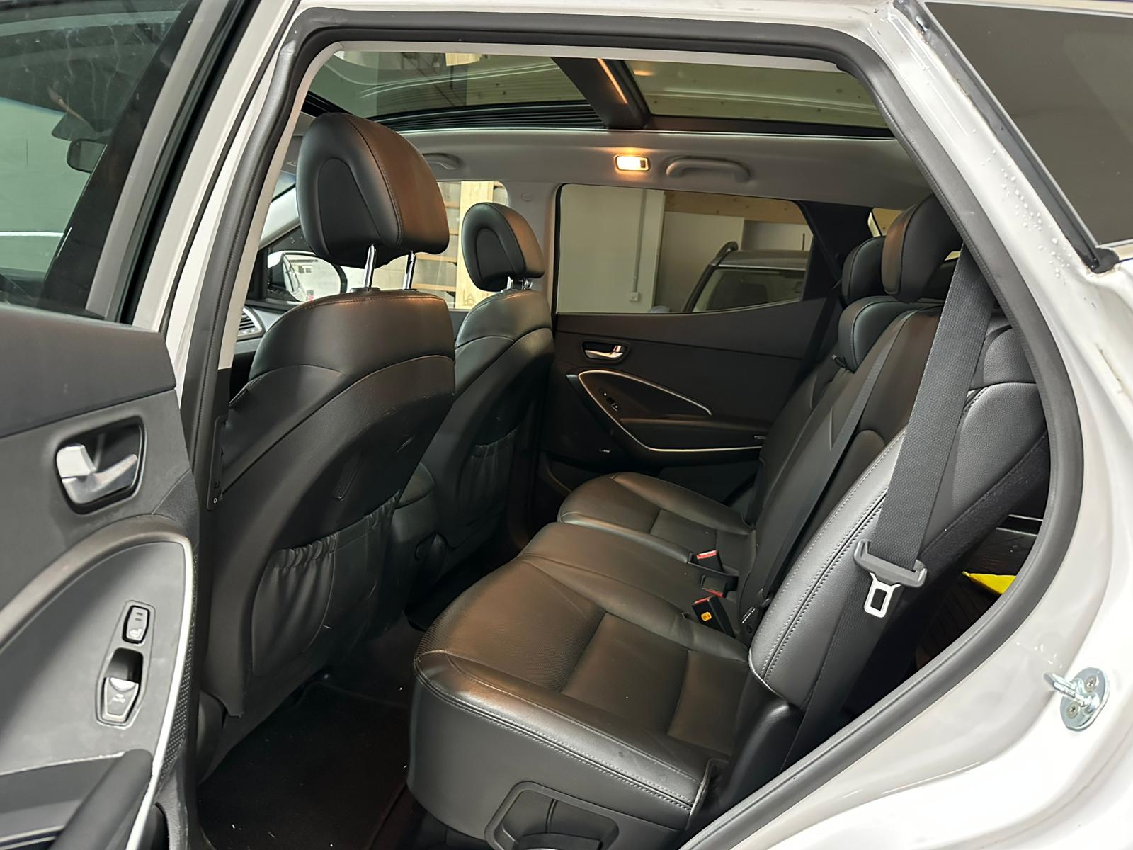 HYUNDAI Santa Fe 2.2 CRDI Amplia 4WD Automatic-image-13