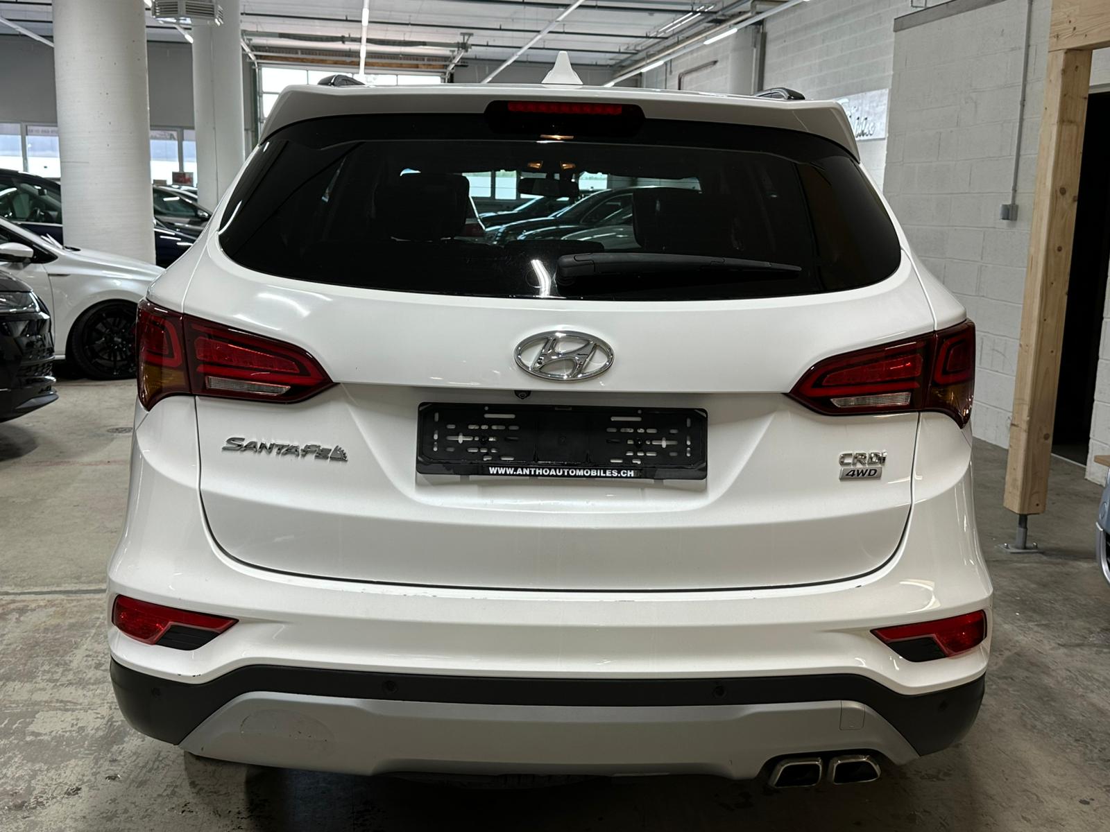 HYUNDAI Santa Fe 2.2 CRDI Amplia 4WD Automatic-image-4