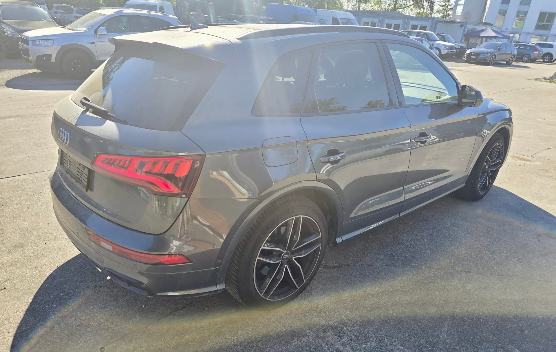 AUDI SQ5 3.0 TFSI quattro S-tronic-image-4