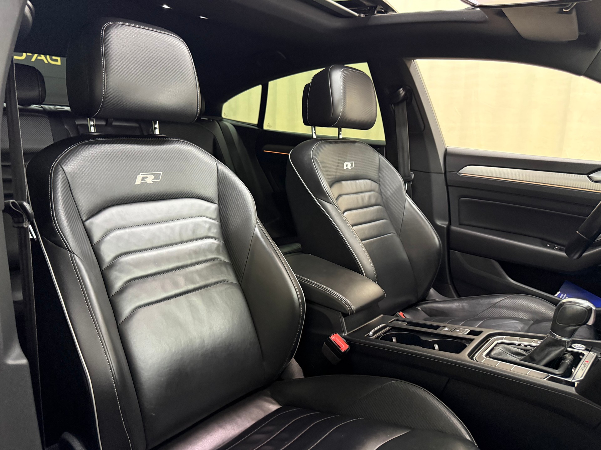 VW Arteon 2.0 TSI BMT R-Line 4Motion DSG-image-11