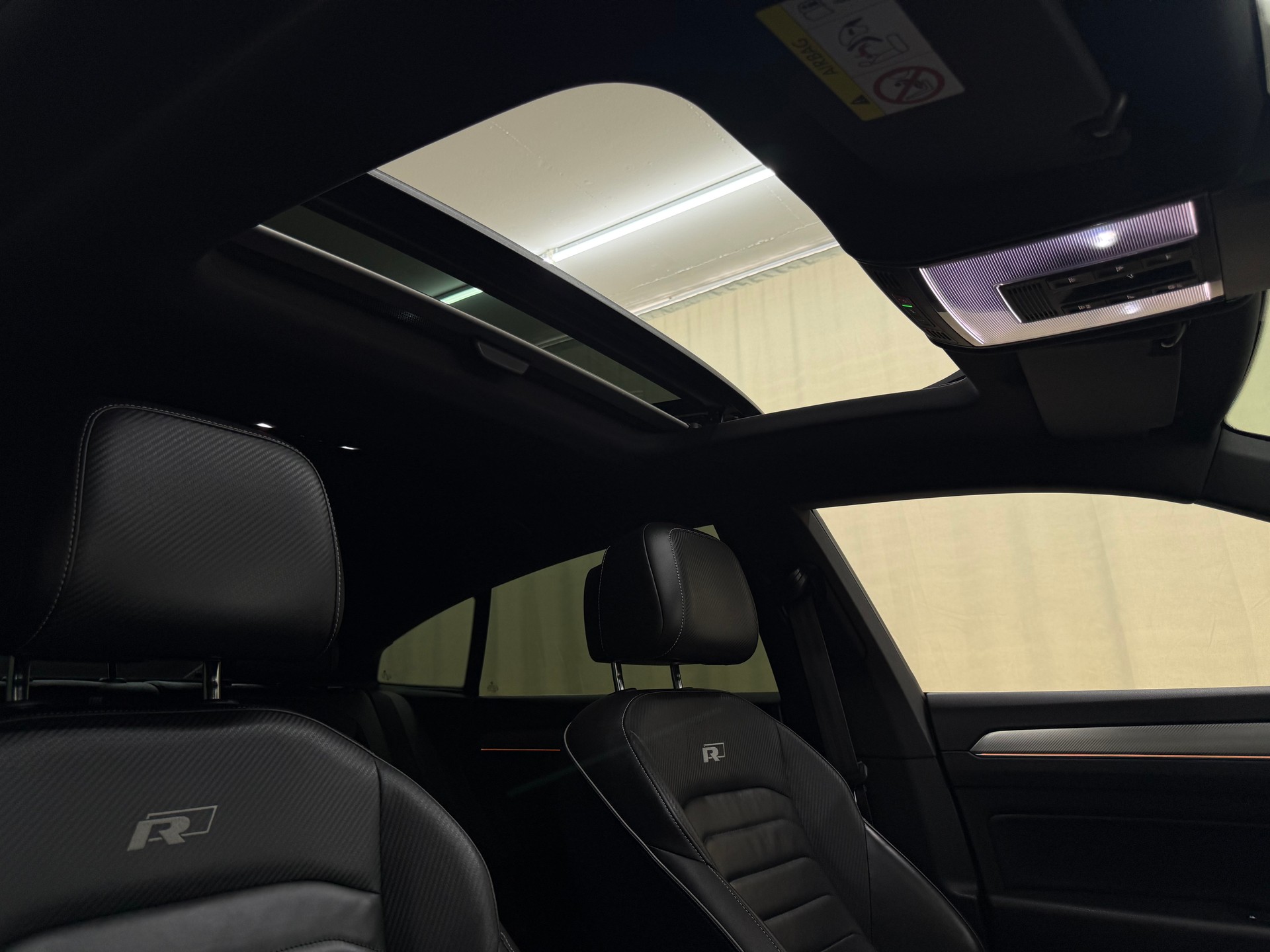 VW Arteon 2.0 TSI BMT R-Line 4Motion DSG-image-10