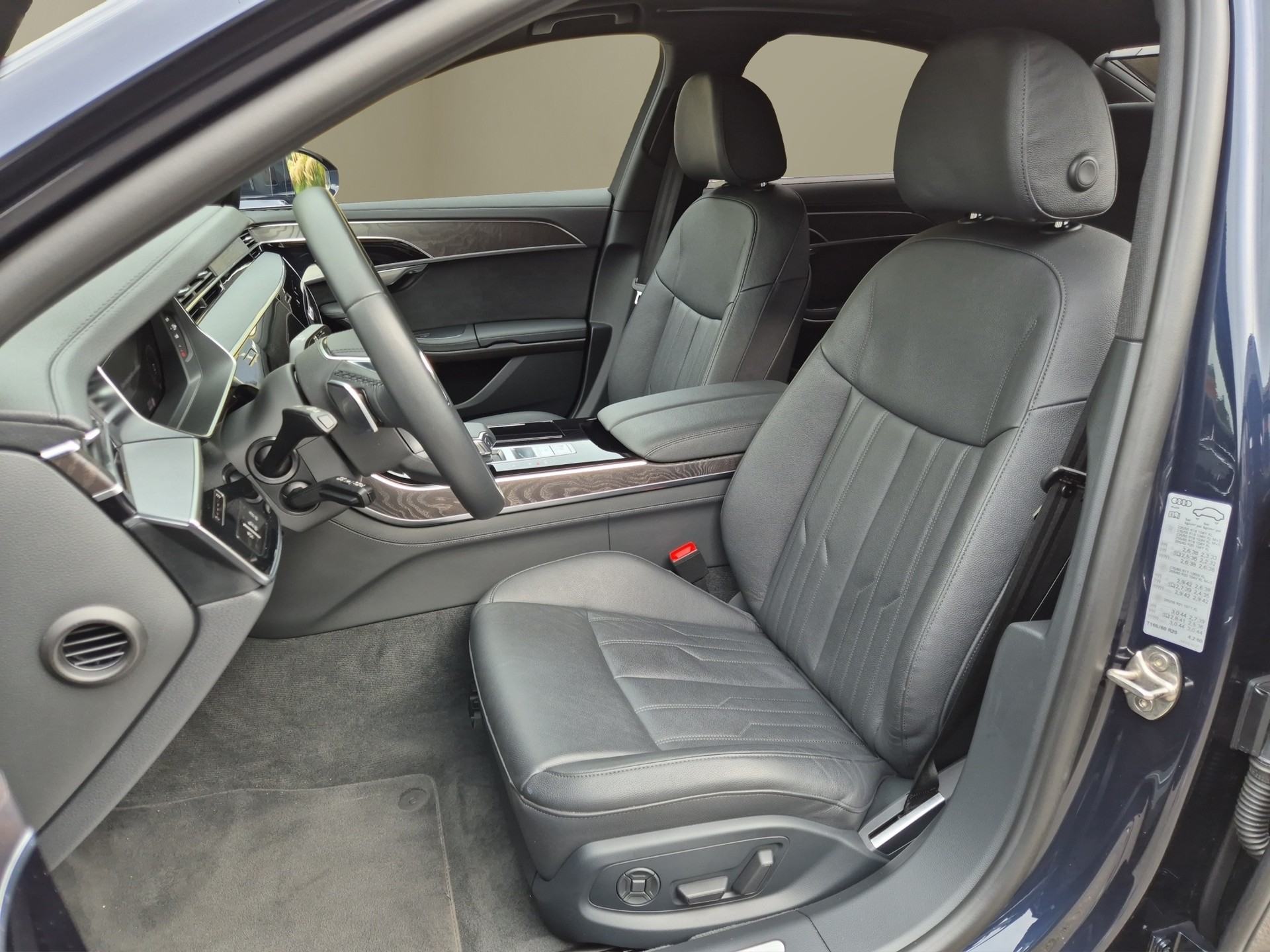 AUDI A8 50 TDI quattro tiptronic-image-8
