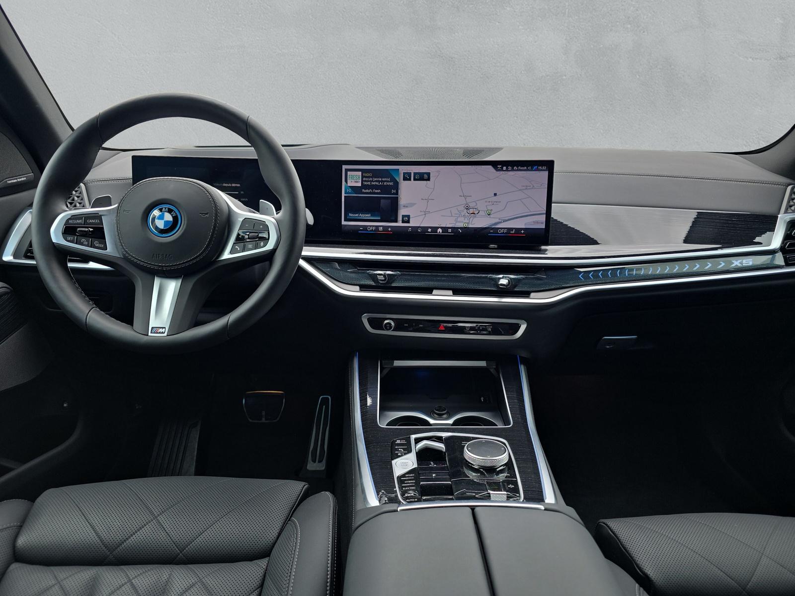 BMW X5 xDrive 50e M Sport (CH) AHK 2.7T ** Action de Leasing à 0.9% **-image-40