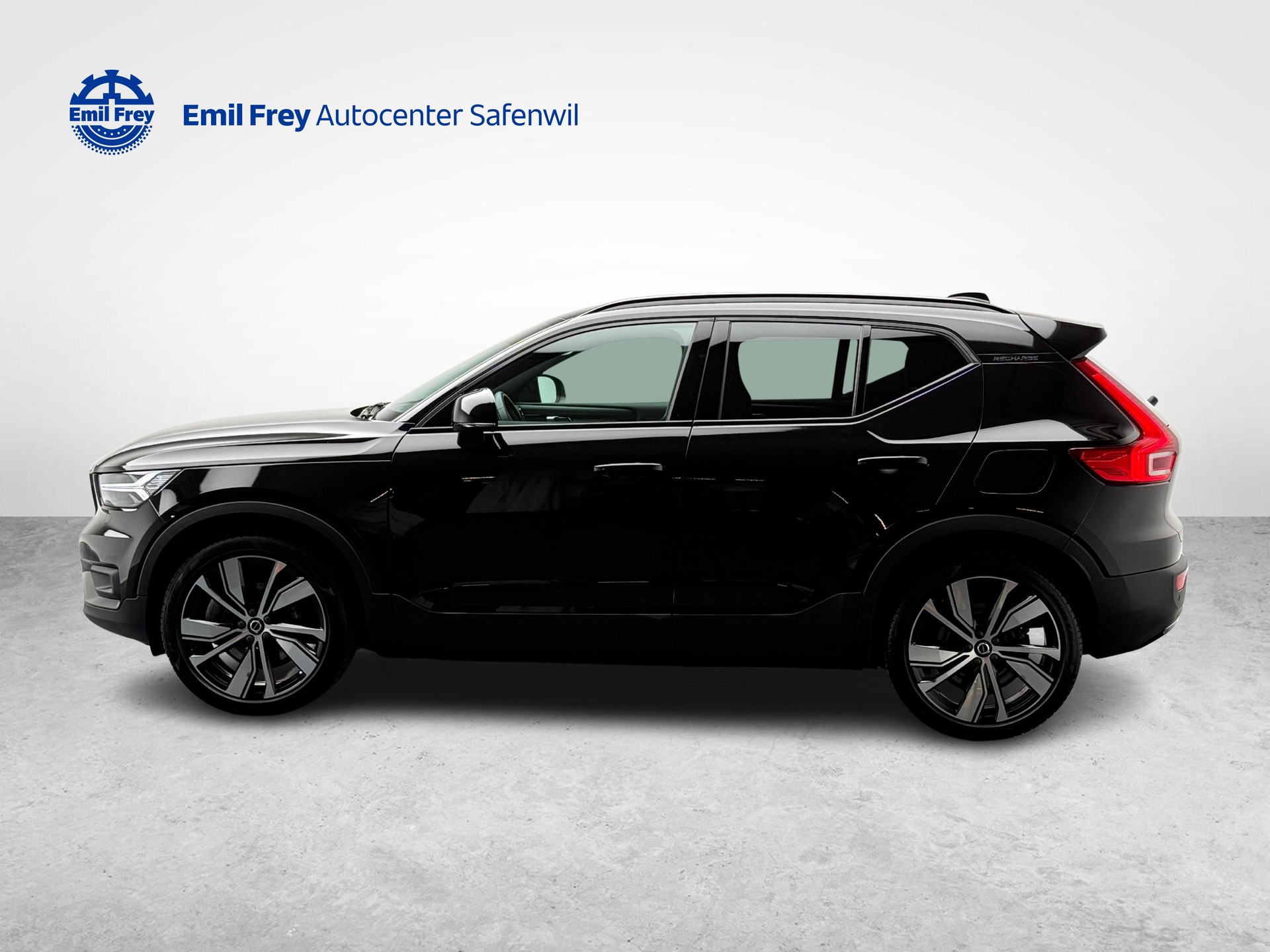 VOLVO XC40 P8 Twin R-Design AWD-showroom-element-1