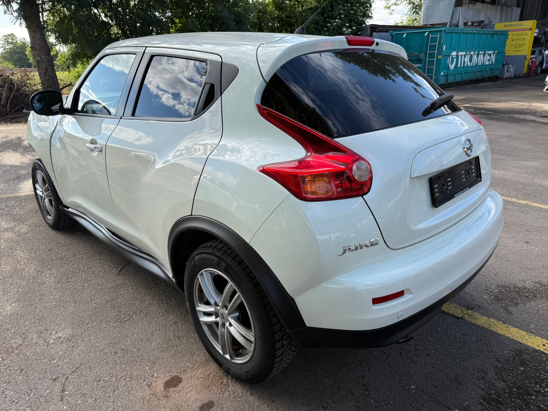 NISSAN Juke 1.6 DIG-T tekna 4x4 Xtronic M-CVT-image-4