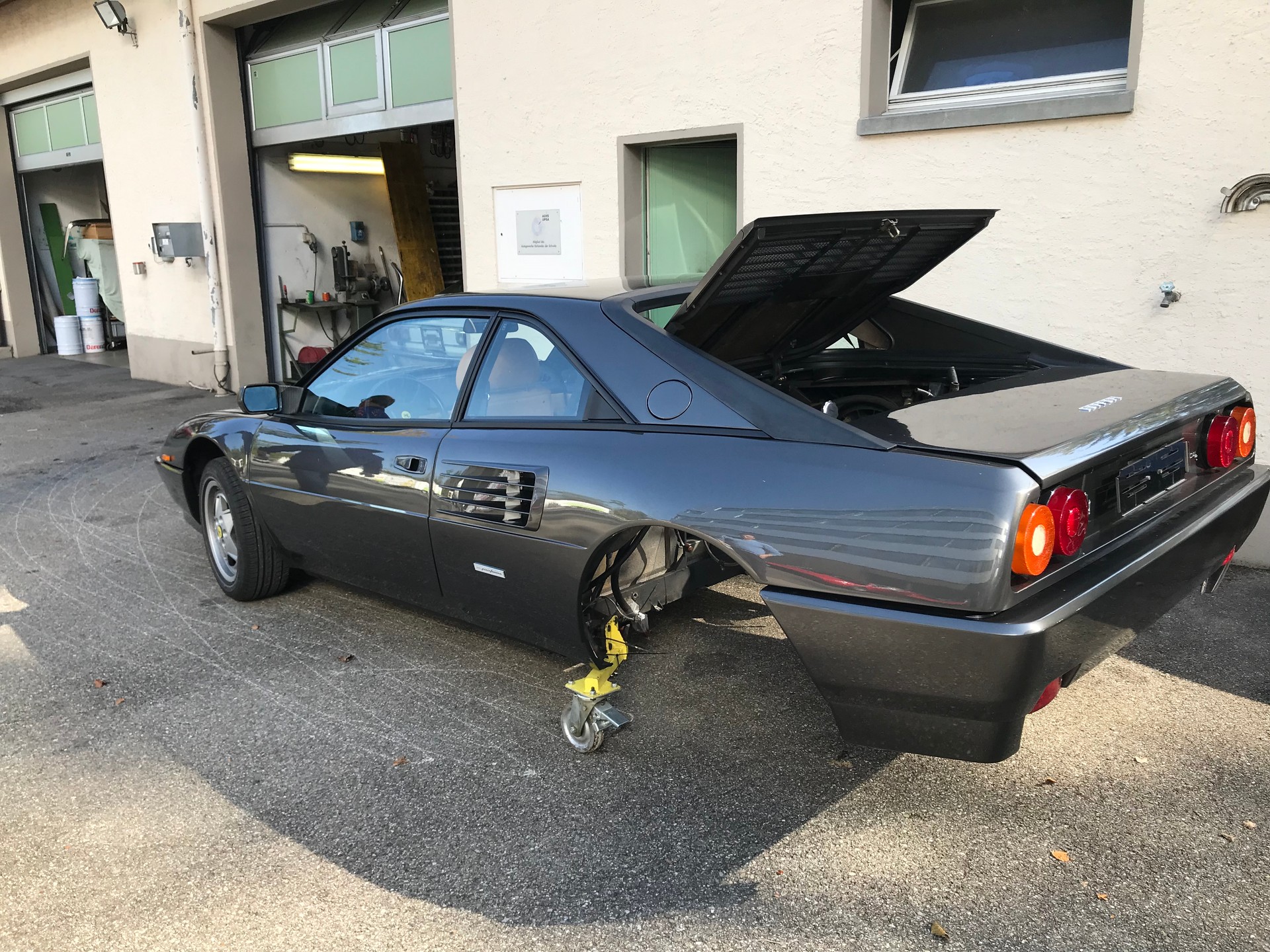 FERRARI Mondial 3.4 T-image-10