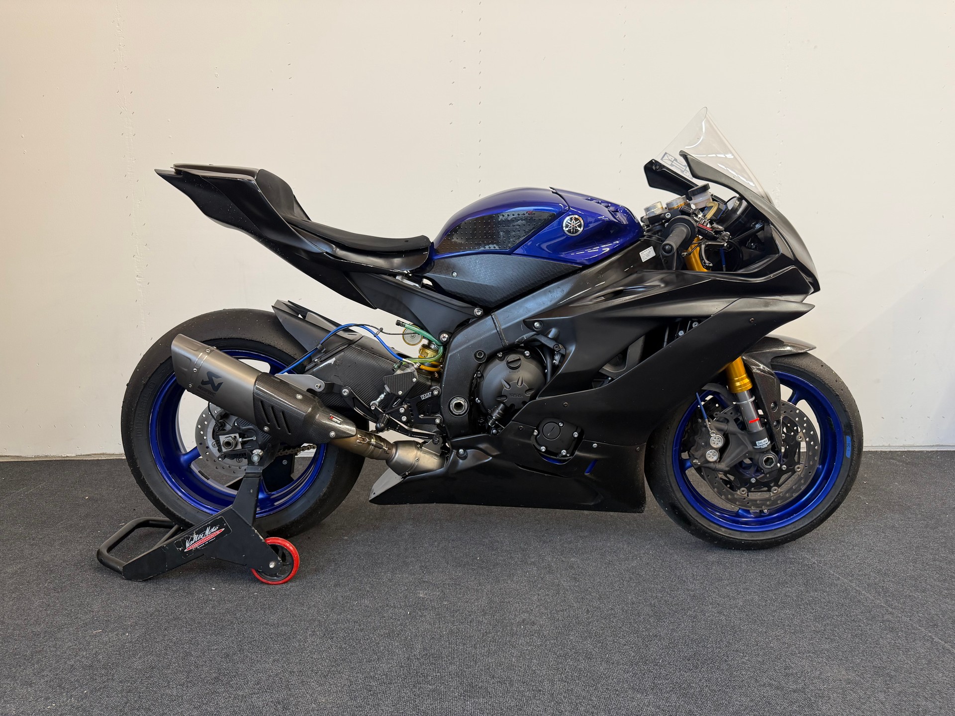 YAMAHA YZF-R6-image-3