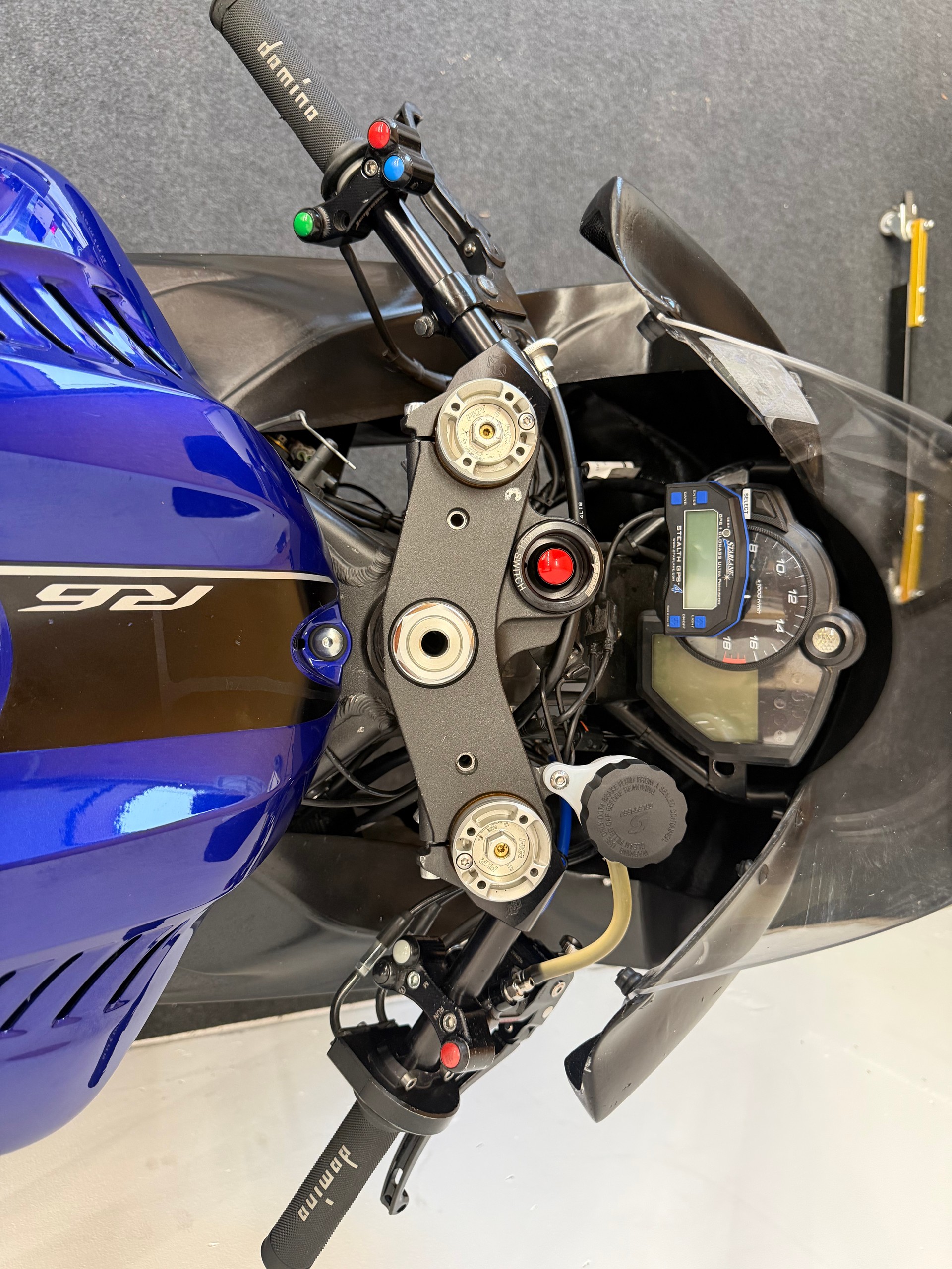 YAMAHA YZF-R6-image-7