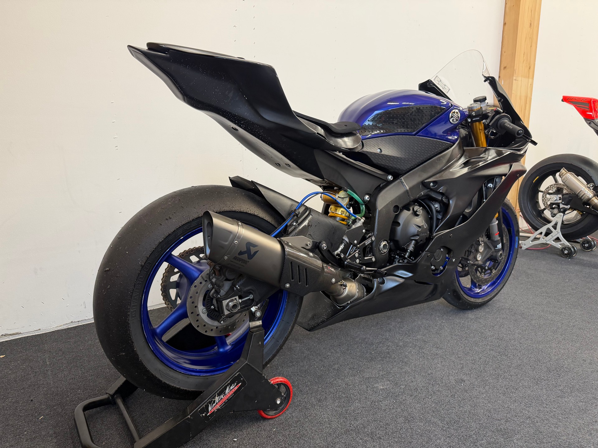 YAMAHA YZF-R6-image-5