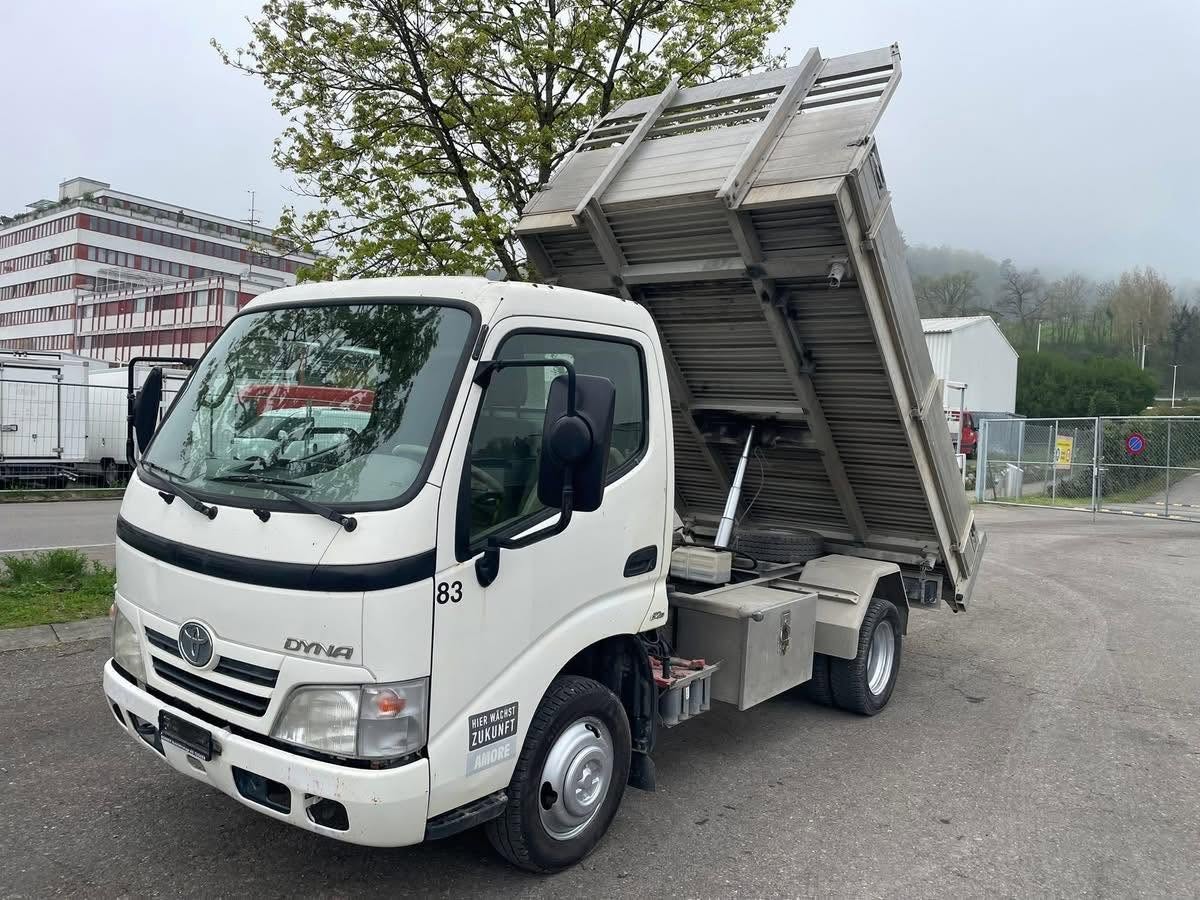 TOYOTA Dyna 150 3.0D-4D 3 Seite Kipper