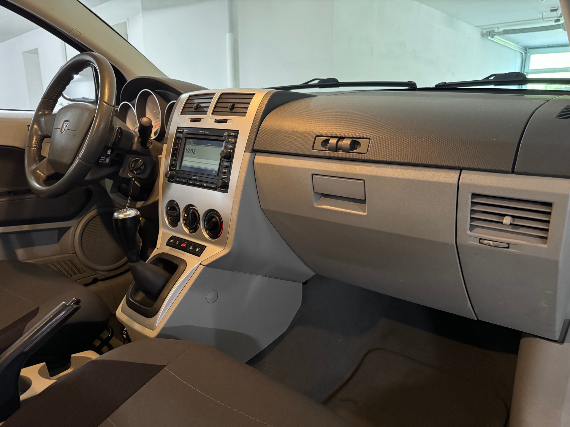 DODGE Caliber 2.4 R/T-image-11
