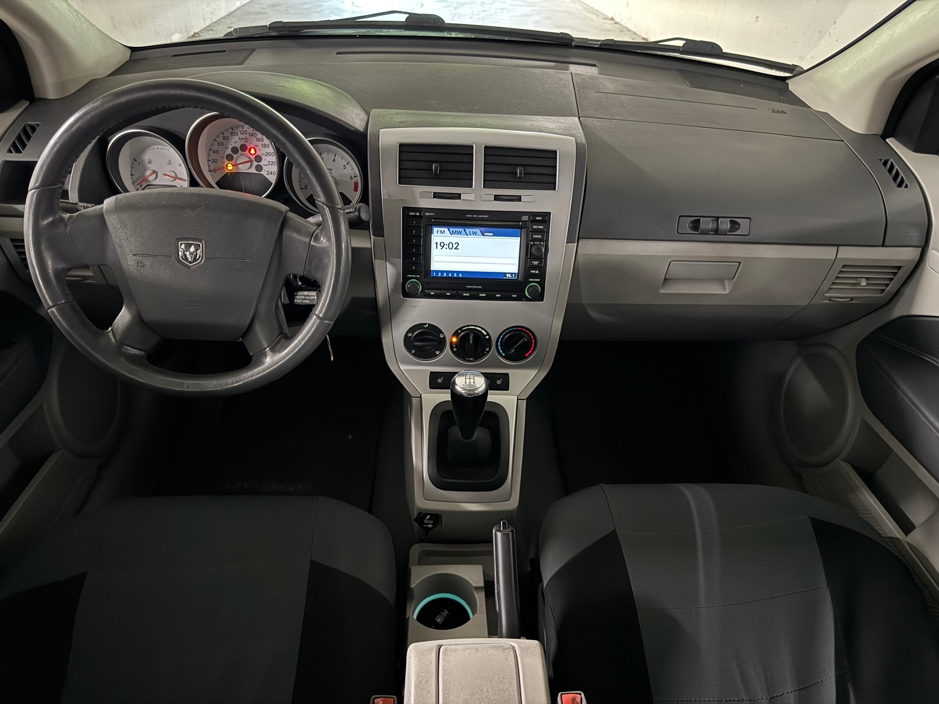 DODGE Caliber 2.4 R/T-image-9