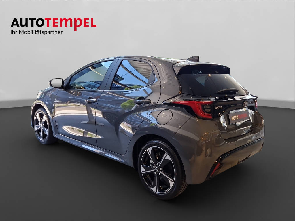 TOYOTA Yaris 1.5 VVT-i HSD Premium 47408/000-showroom-element-1