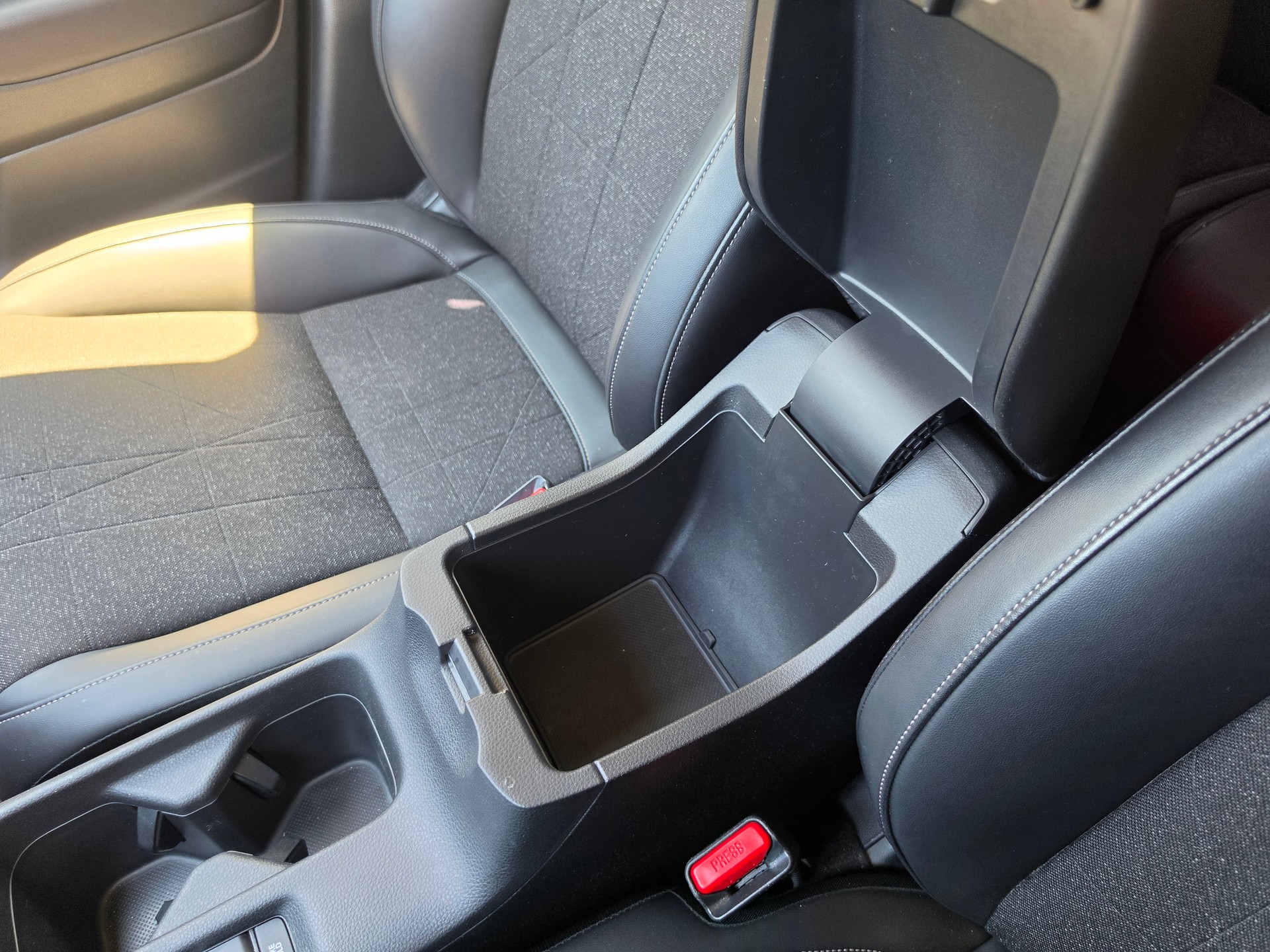 HONDA HR-V 1.5i-MMD Advance CVT-image-41