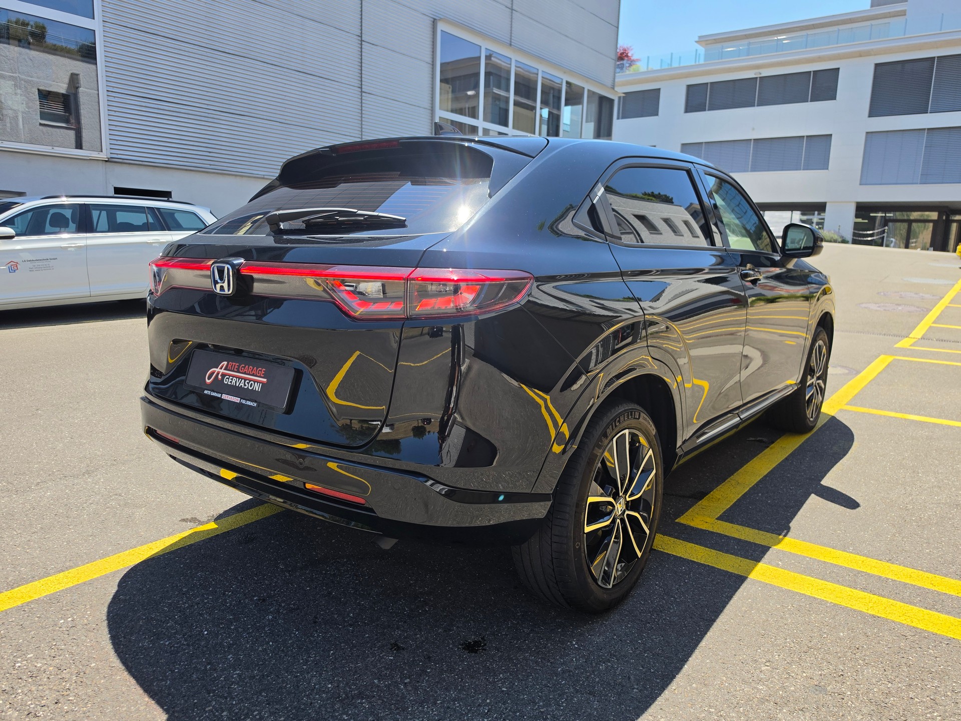HONDA HR-V 1.5i-MMD Advance CVT-image-4