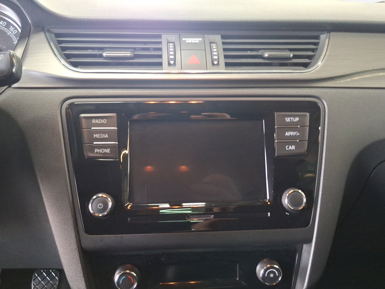 SKODA Rapid Spaceback 1.0 TSI Clever-image-9