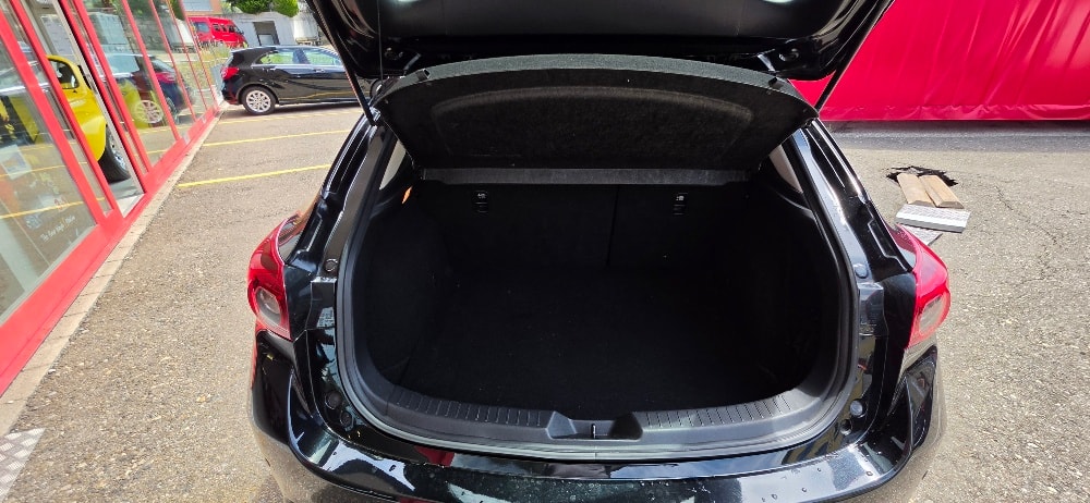 MAZDA 3 2.2 16V CD Ambition-image-11