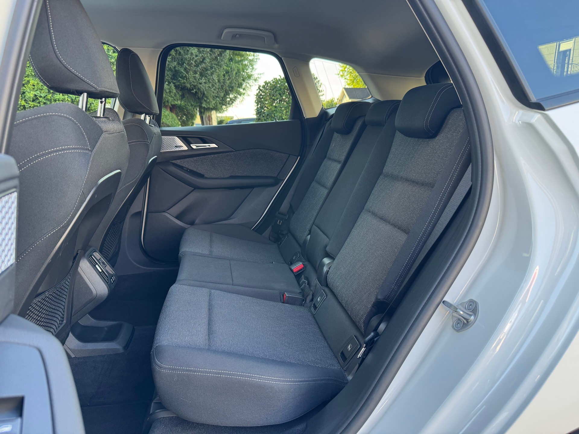 BMW 218i Active Tourer DKG-image-14