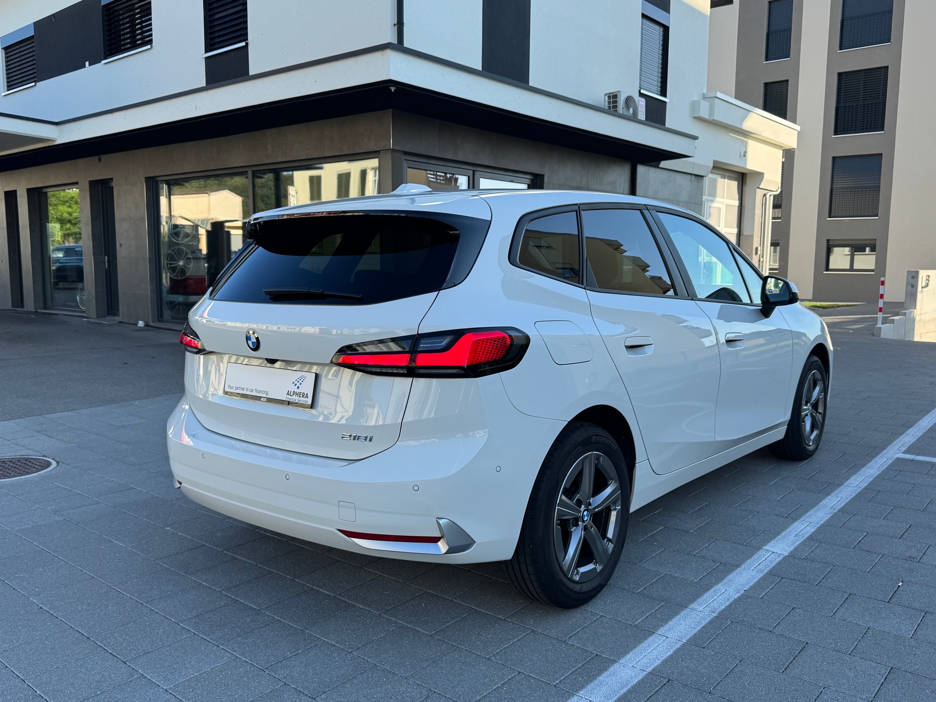 BMW 218i Active Tourer DKG-image-4