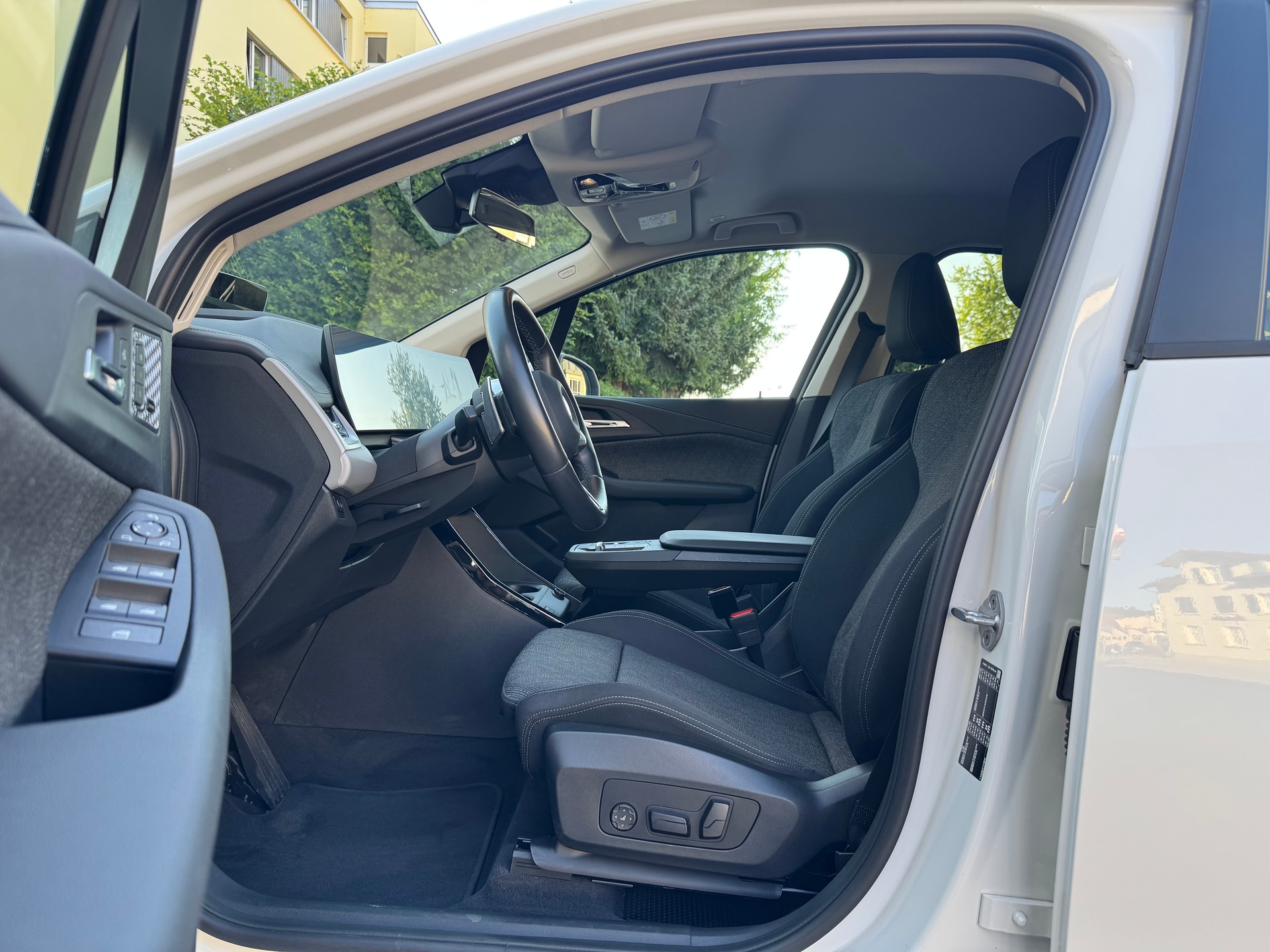 BMW 218i Active Tourer DKG-image-12