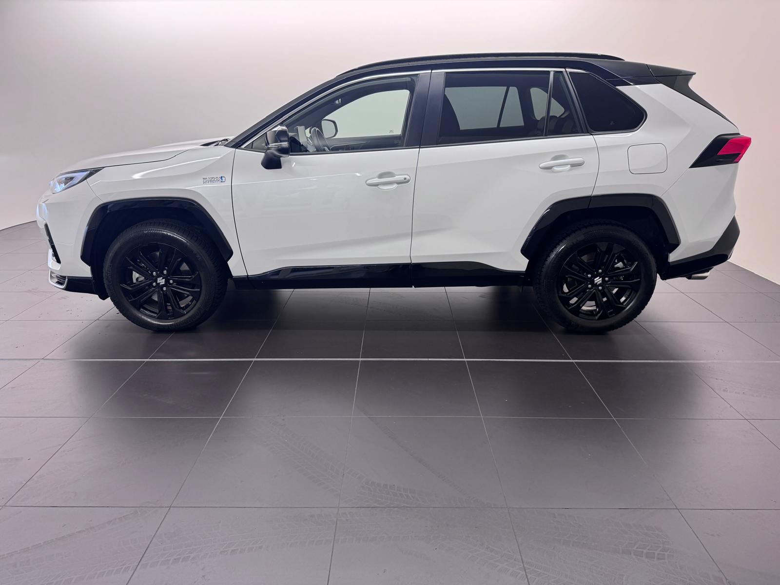 SUZUKI Across 2.5 PHEV Compact Top 4x4-showroom-element-2