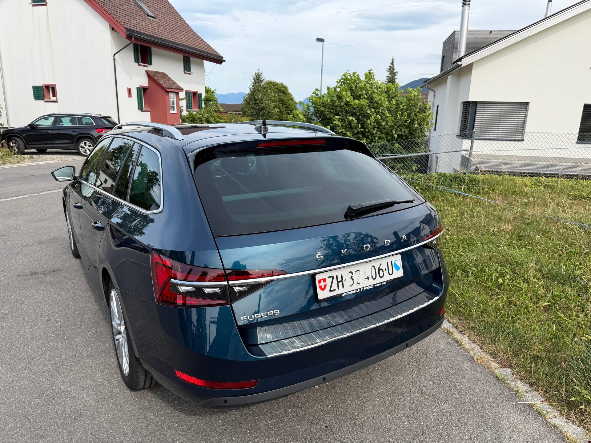 SKODA Superb Combi 2.0 TSI Style DSG-image-2