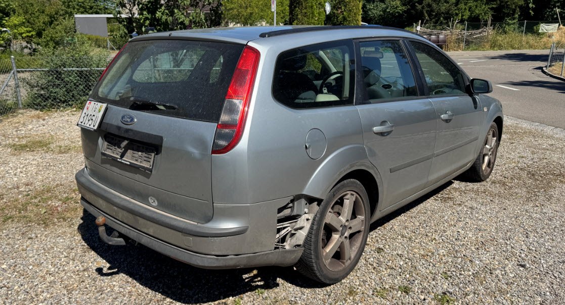 FORD FOCUS-showroom-element-3