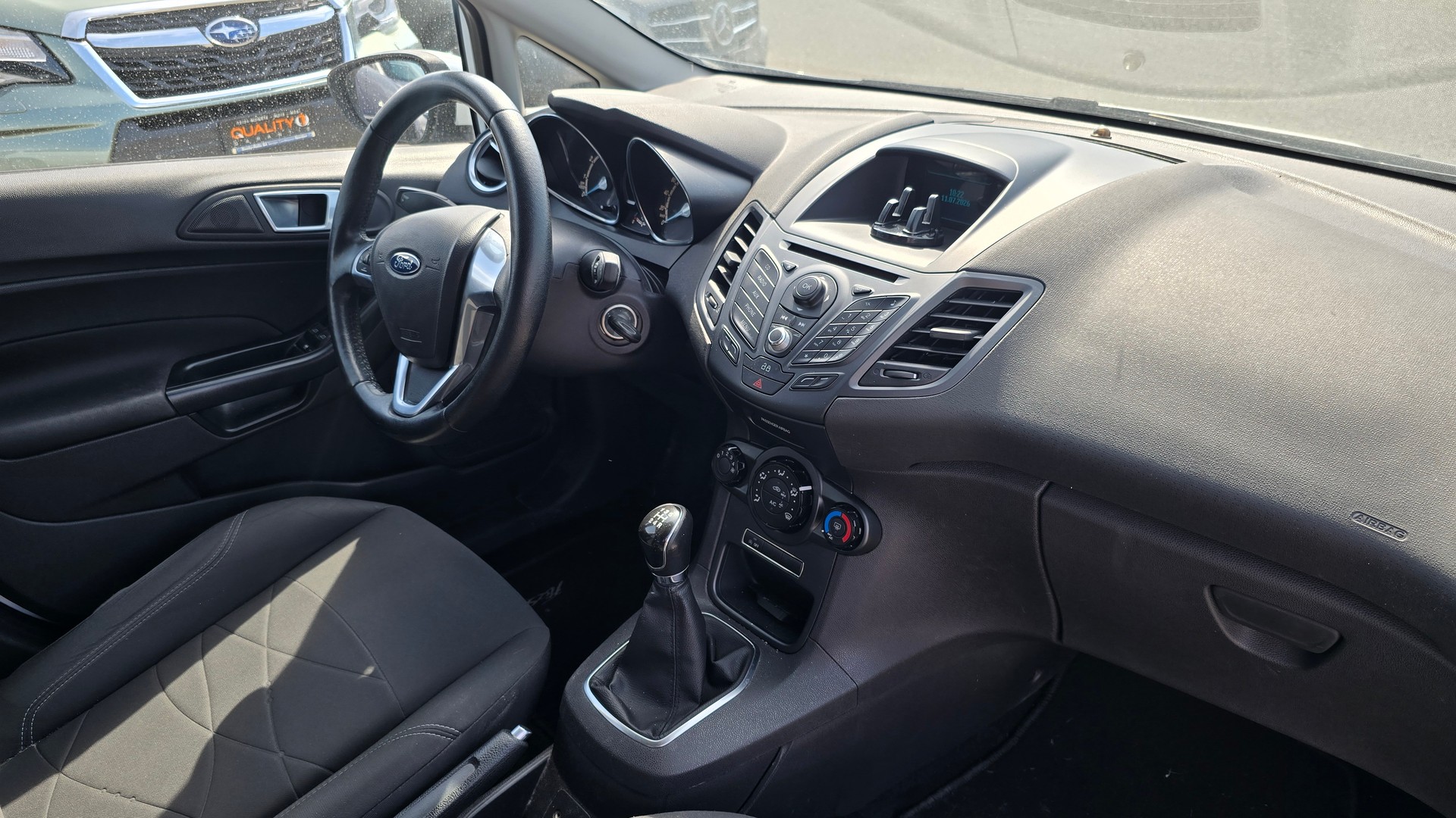 FORD Fiesta 1.0 SCTi Titanium-image-4
