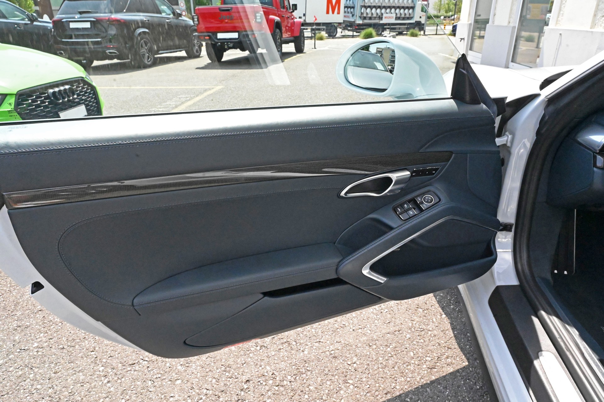 PORSCHE 911 Carrera 4S Cabrio PDK **Approved bis 2028**-image-16