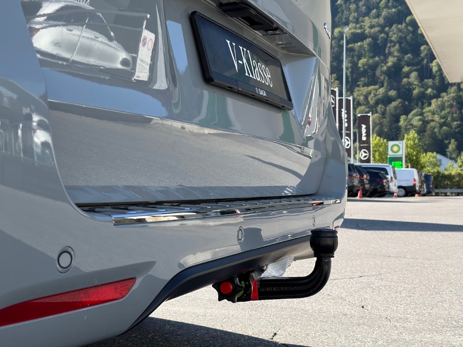 MERCEDES-BENZ V 300 d Exclusive SWISS EDITION Lang 4MATIC-image-9