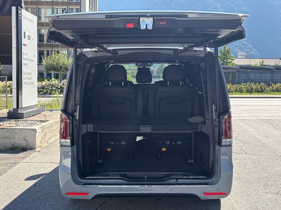 MERCEDES-BENZ V 300 d Exclusive SWISS EDITION Lang 4MATIC-image-11