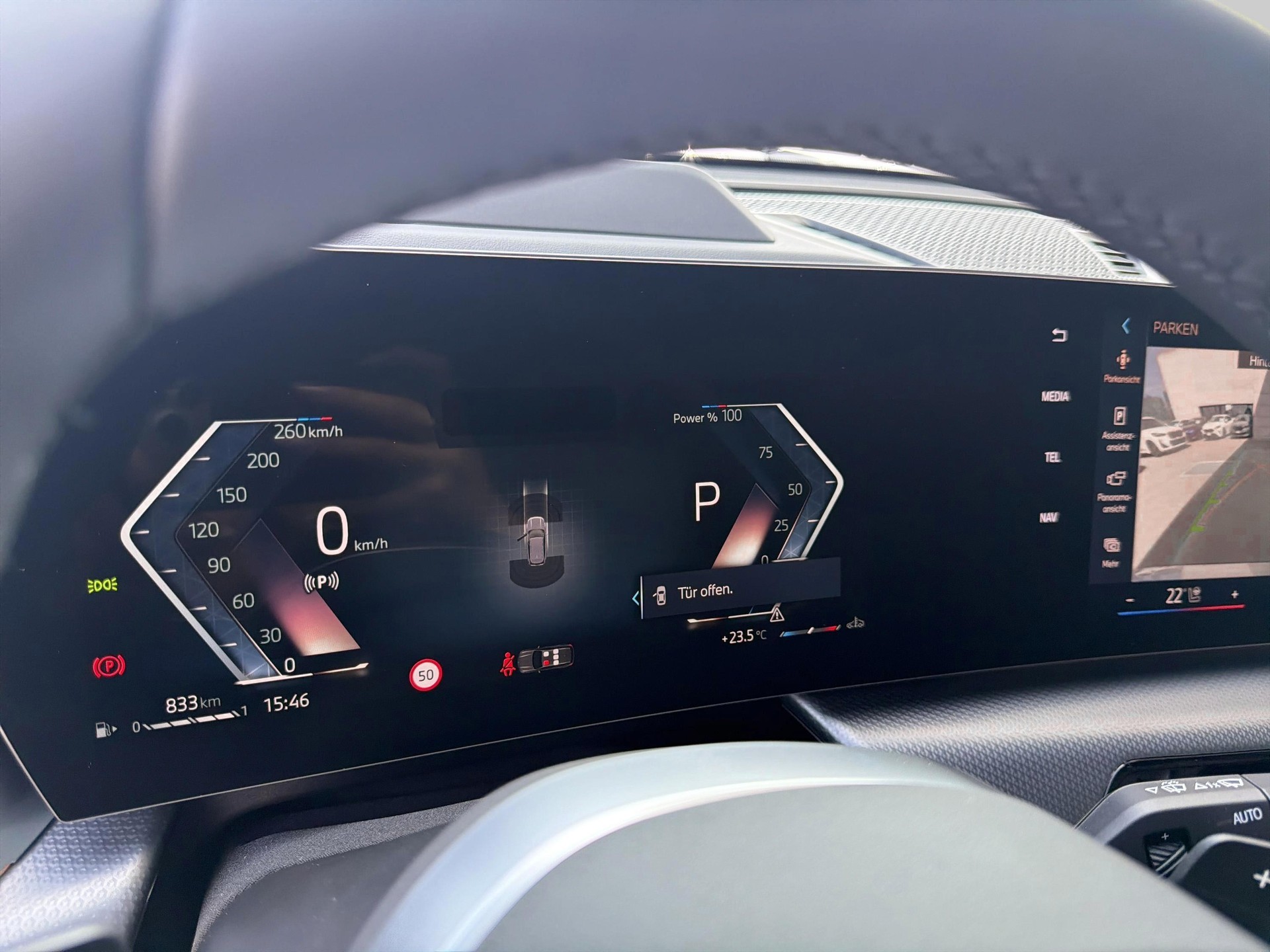 BMW X1 sDr 20i 48V M Sport-image-12