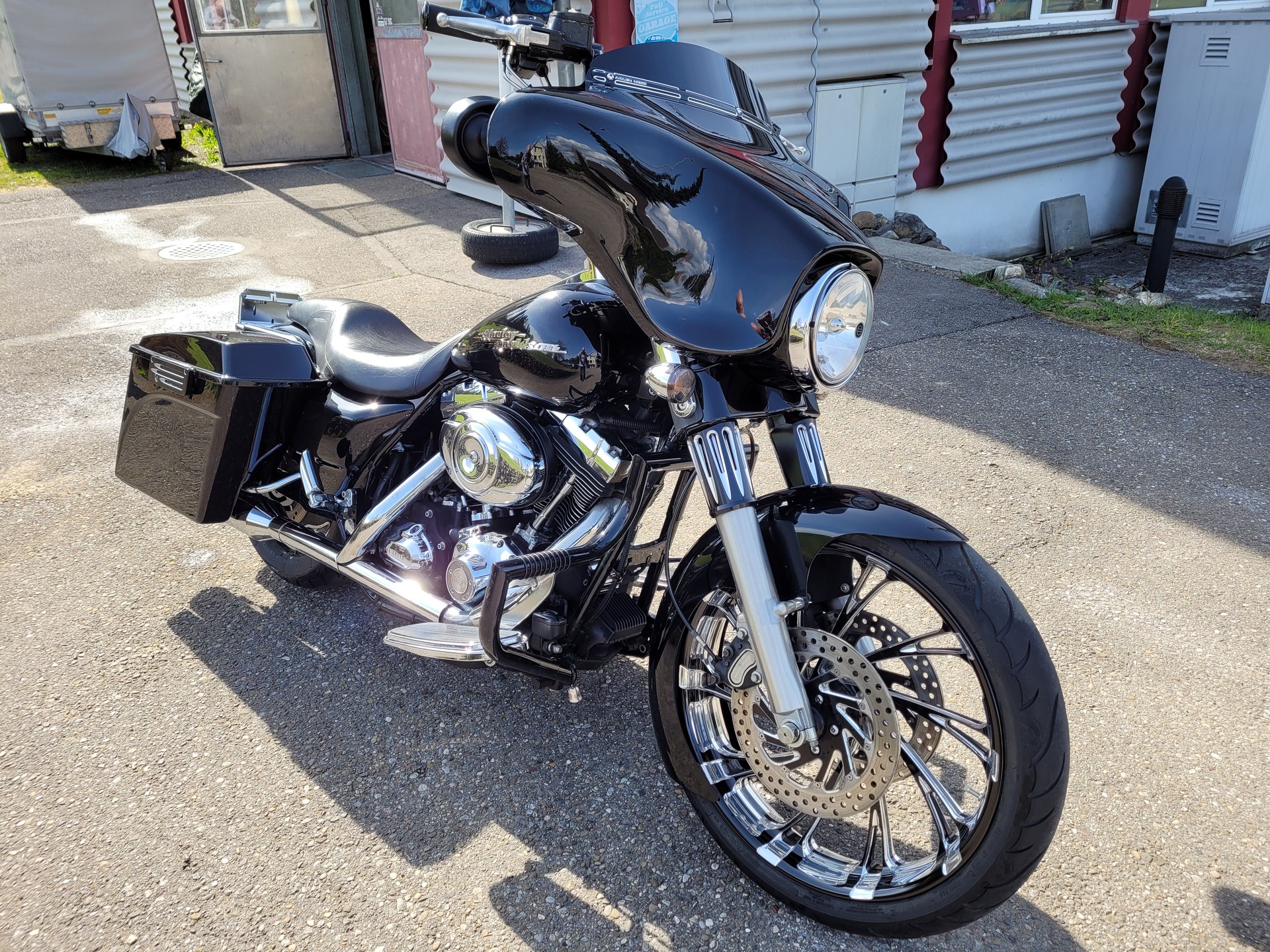 HARLEY-DAVIDSON FLHXI Street Glide-image-2