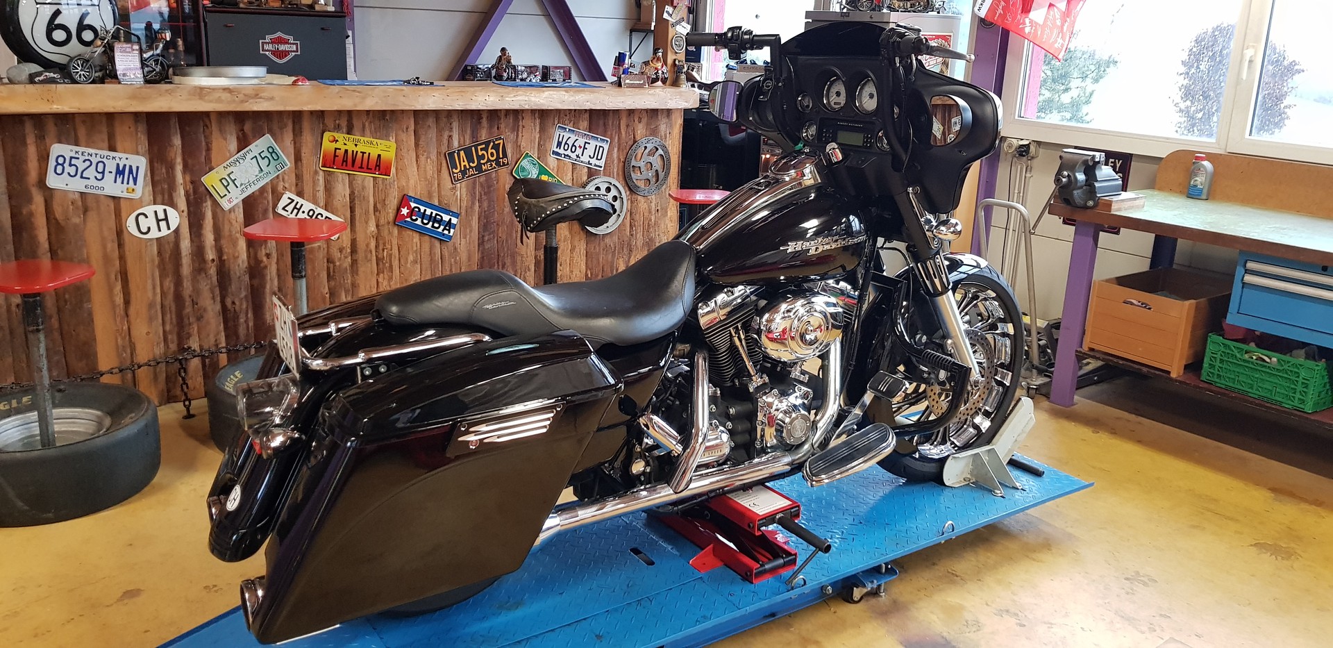 HARLEY-DAVIDSON FLHXI Street Glide-image-5