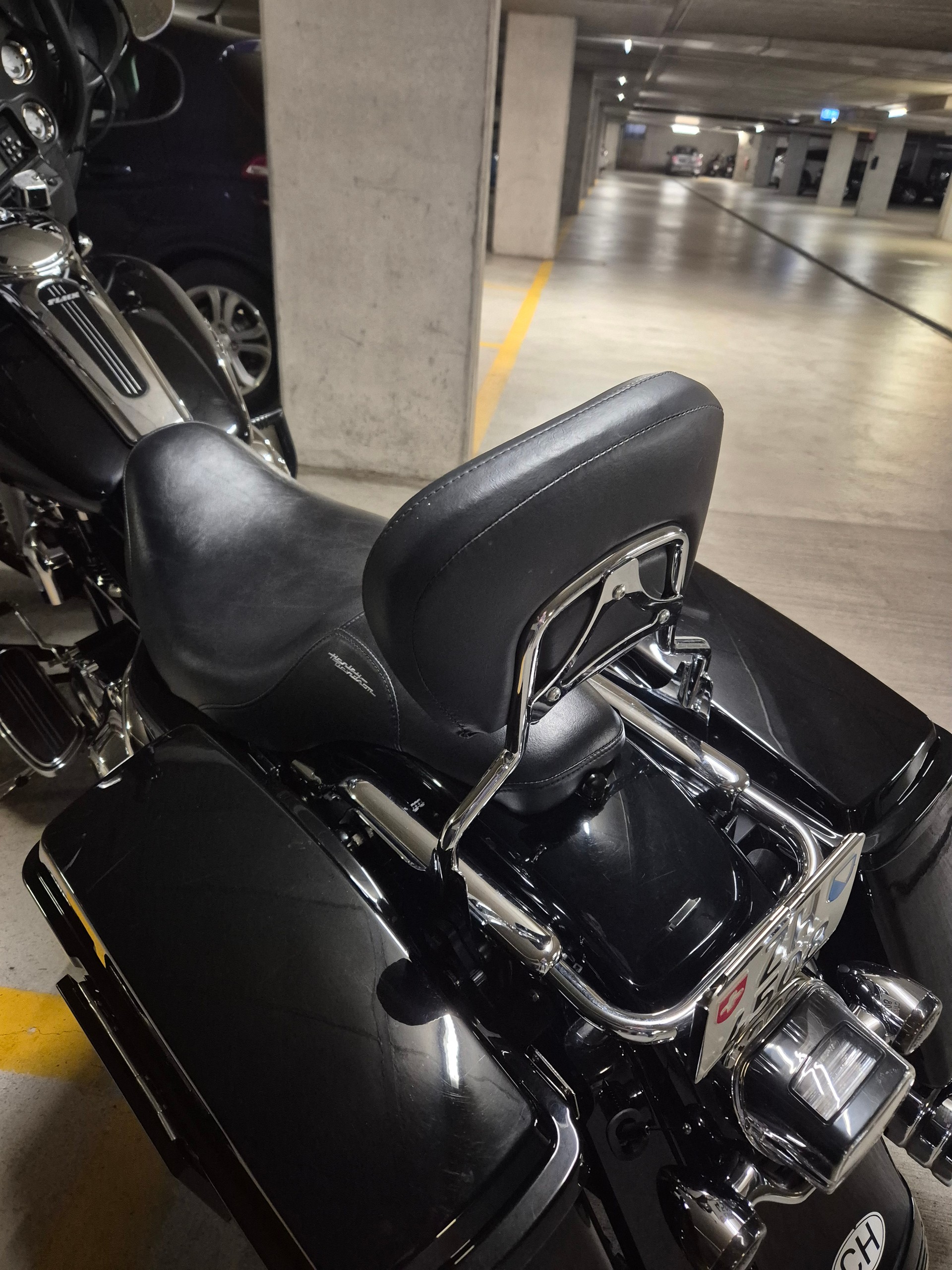 HARLEY-DAVIDSON FLHXI Street Glide-image-8