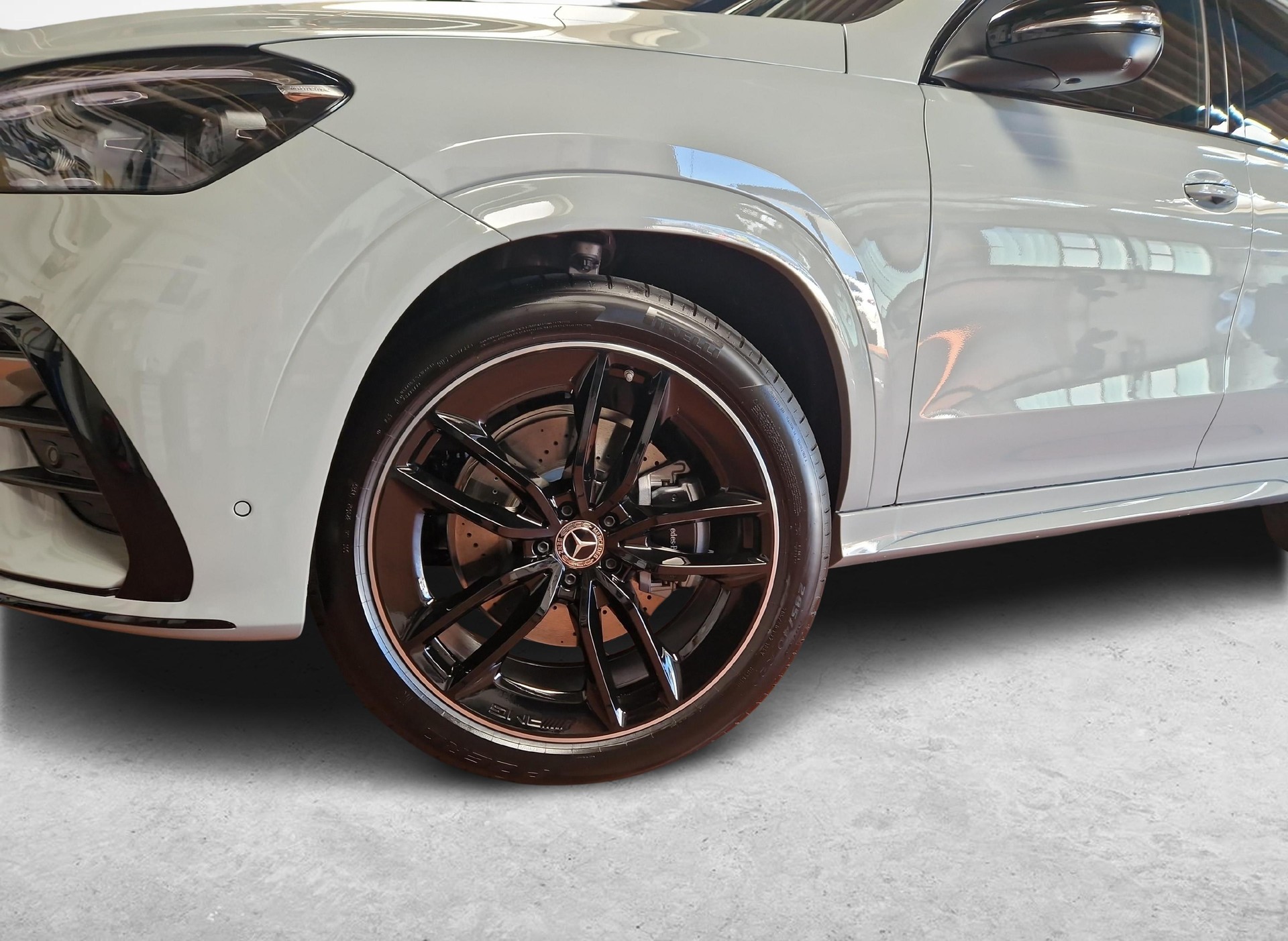 MERCEDES-BENZ GLE 300 d 4MATIC AMG Line-image-11