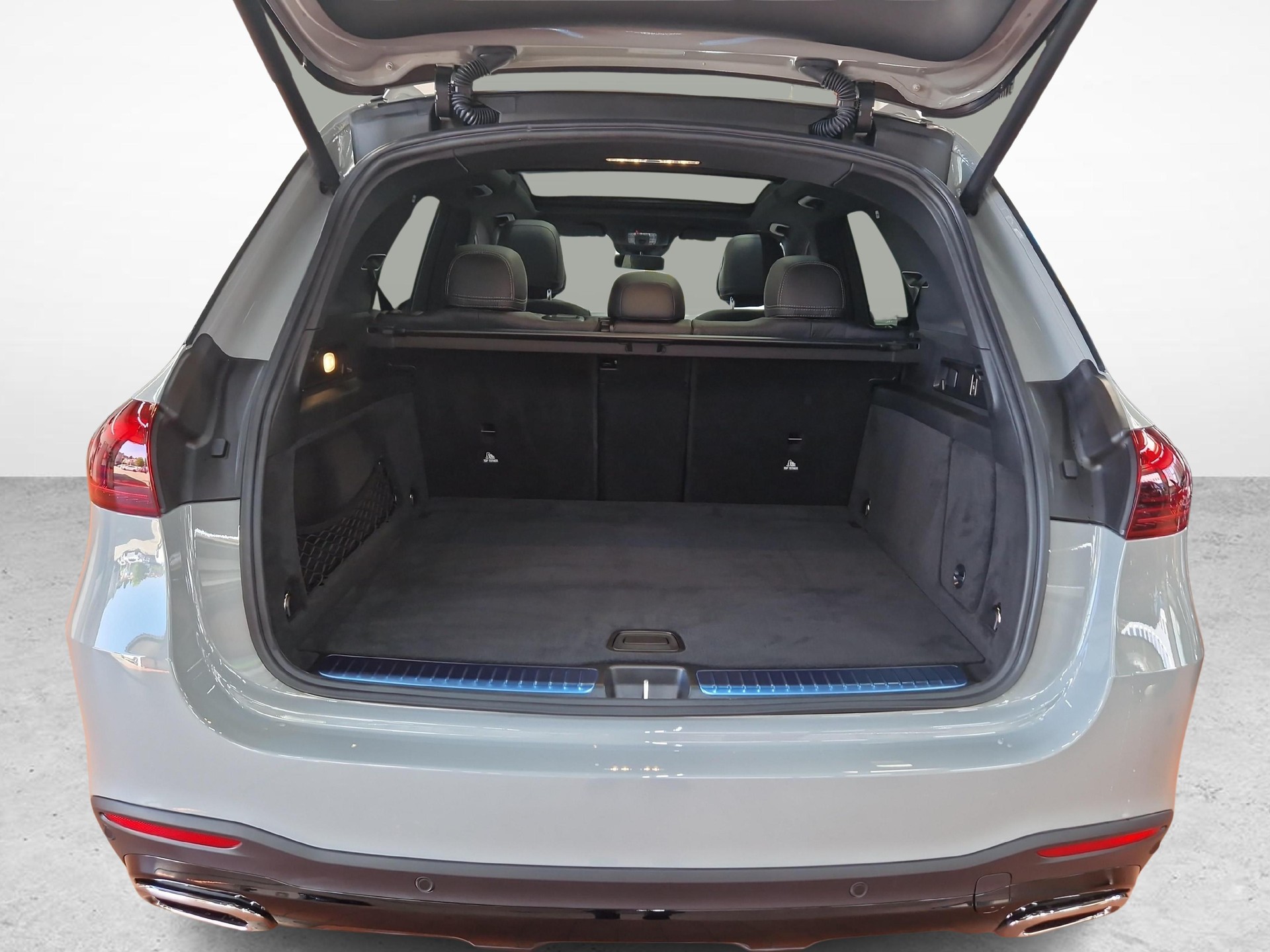 MERCEDES-BENZ GLE 300 d 4MATIC AMG Line-image-10