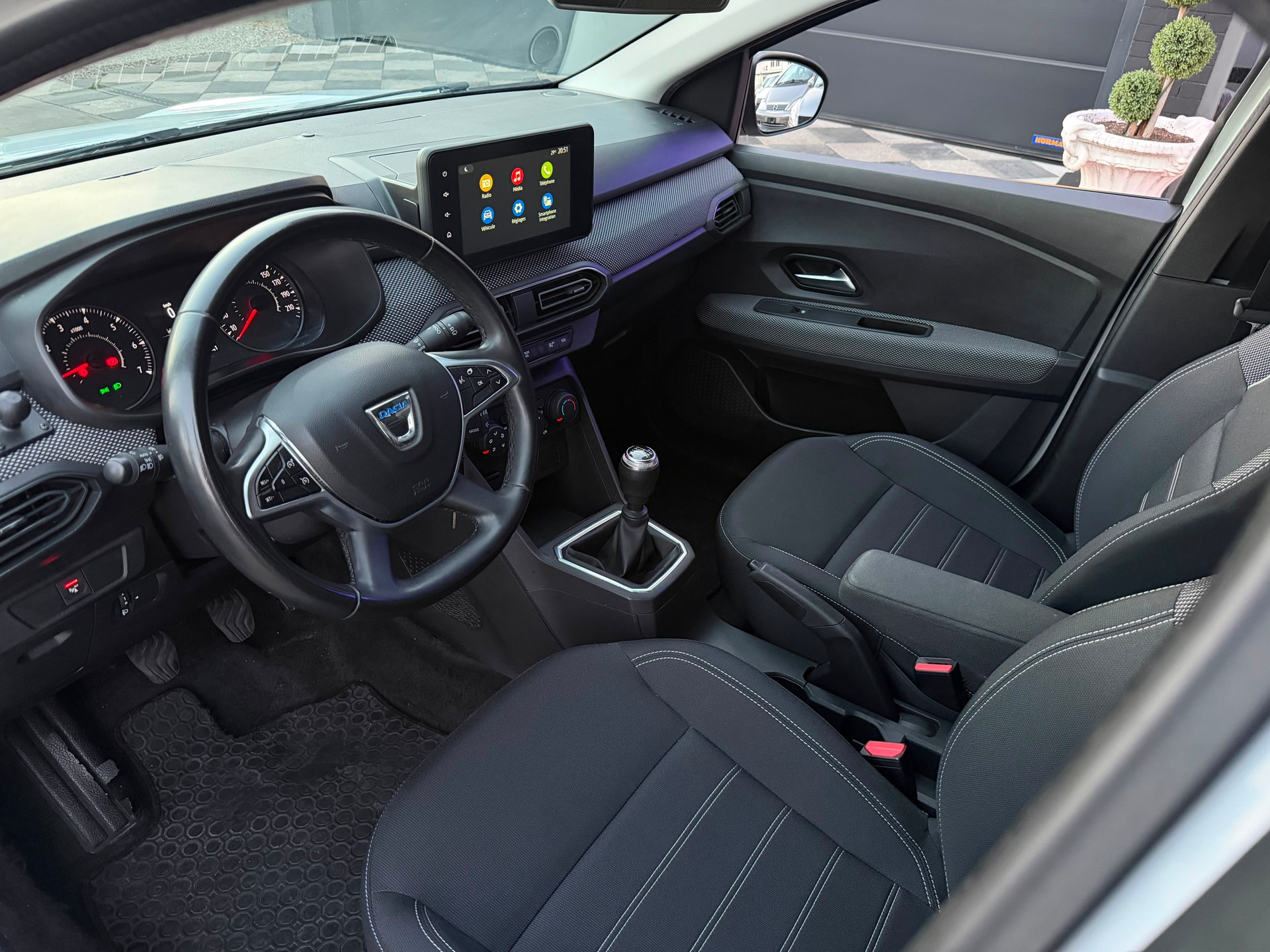 DACIA Jogger TCe 110 Comfort 7Plätzer-image-9