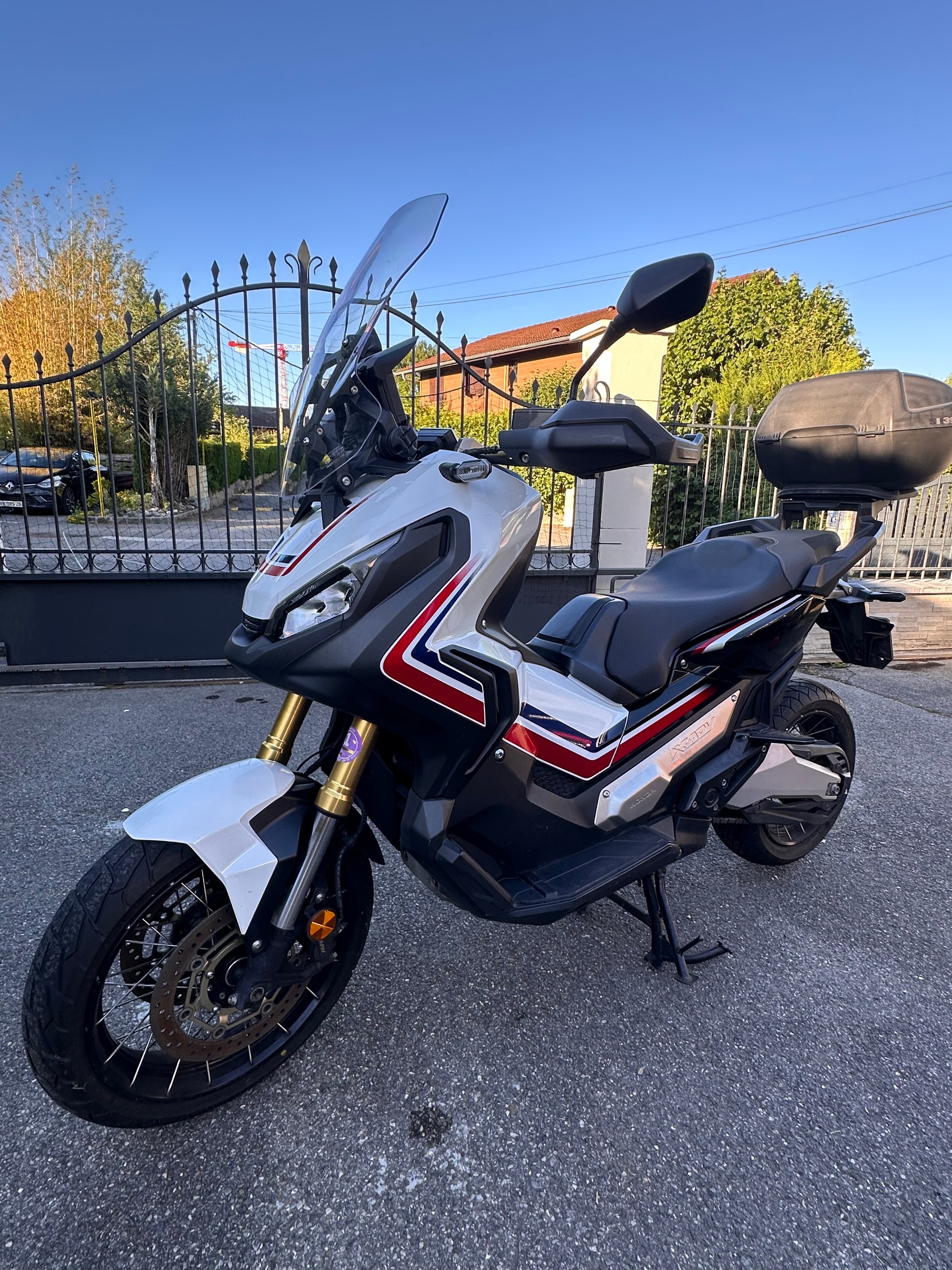 HONDA X-ADV 750 ABS-image-3