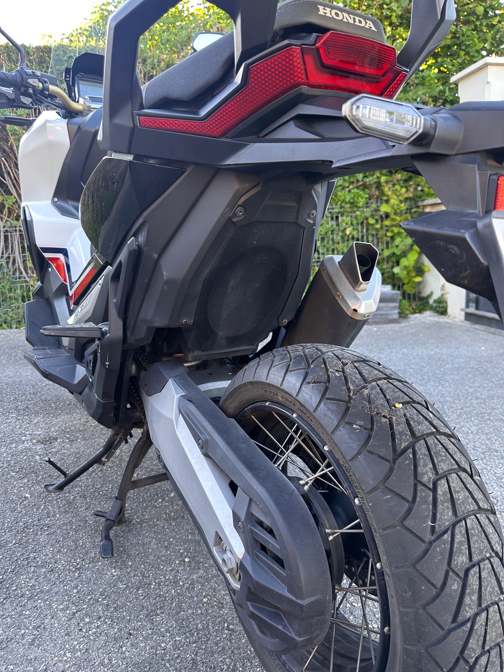 HONDA X-ADV 750 ABS-image-5