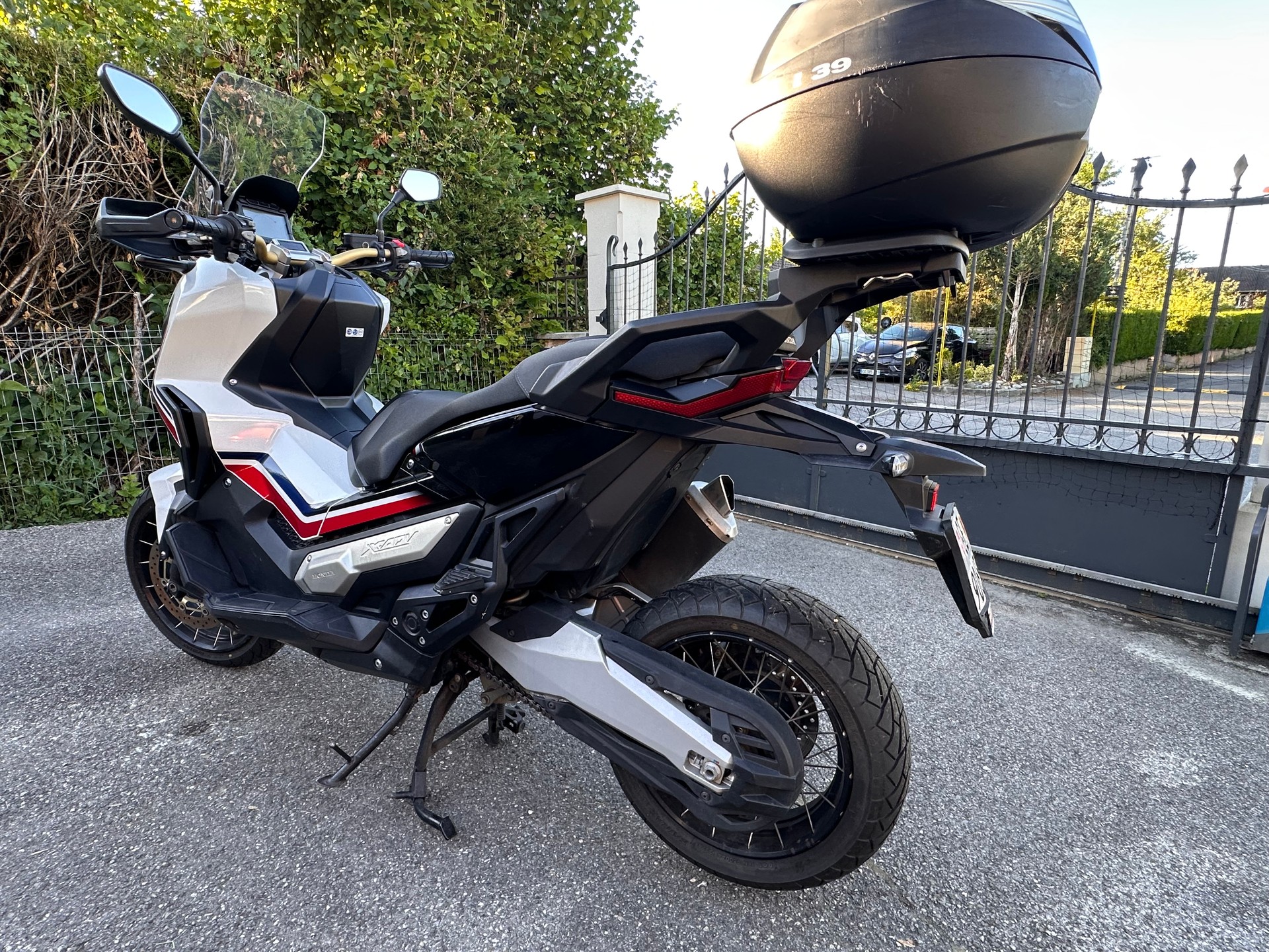 HONDA X-ADV 750 ABS-image-1