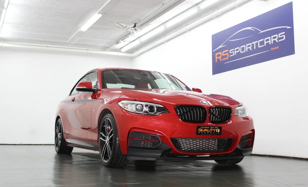 BMW M235i xDrive Steptronic kompletter M Performance ohne OPF / CH-Fahrzeug-showroom-element-1