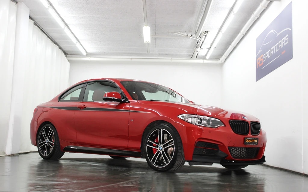 BMW M235i xDrive Steptronic kompletter M Performance ohne OPF / CH-Fahrzeug