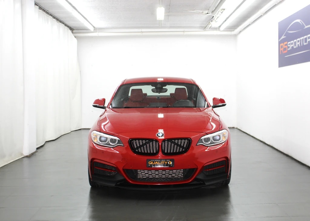 BMW M235i xDrive Steptronic kompletter M Performance ohne OPF / CH-Fahrzeug-showroom-element-2