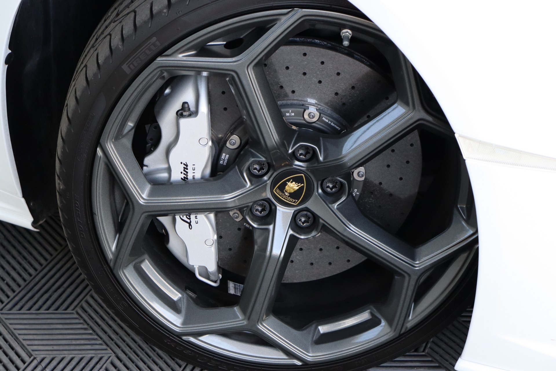 LAMBORGHINI Huracan EVO Coupé DCT-image-5