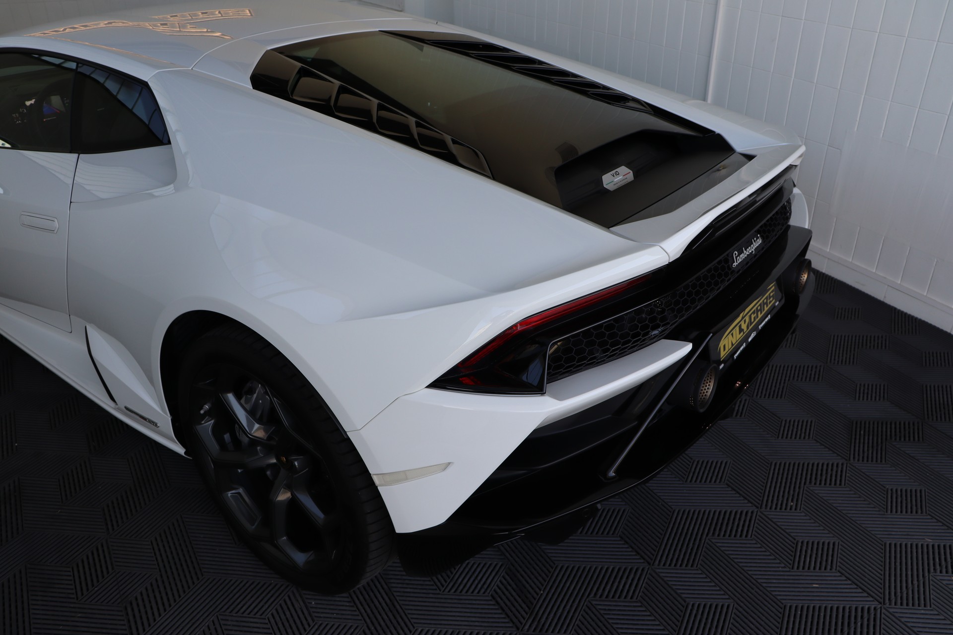 LAMBORGHINI Huracan EVO Coupé DCT-image-9
