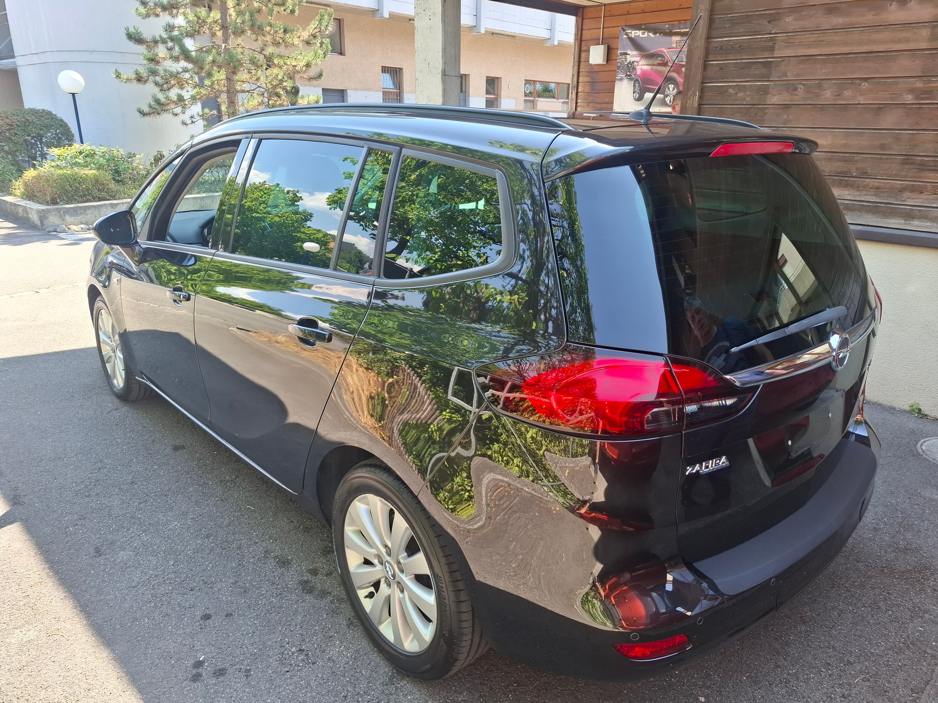 OPEL Zafira Tourer 1.4i 16V Turbo Sport Automatic-image-3