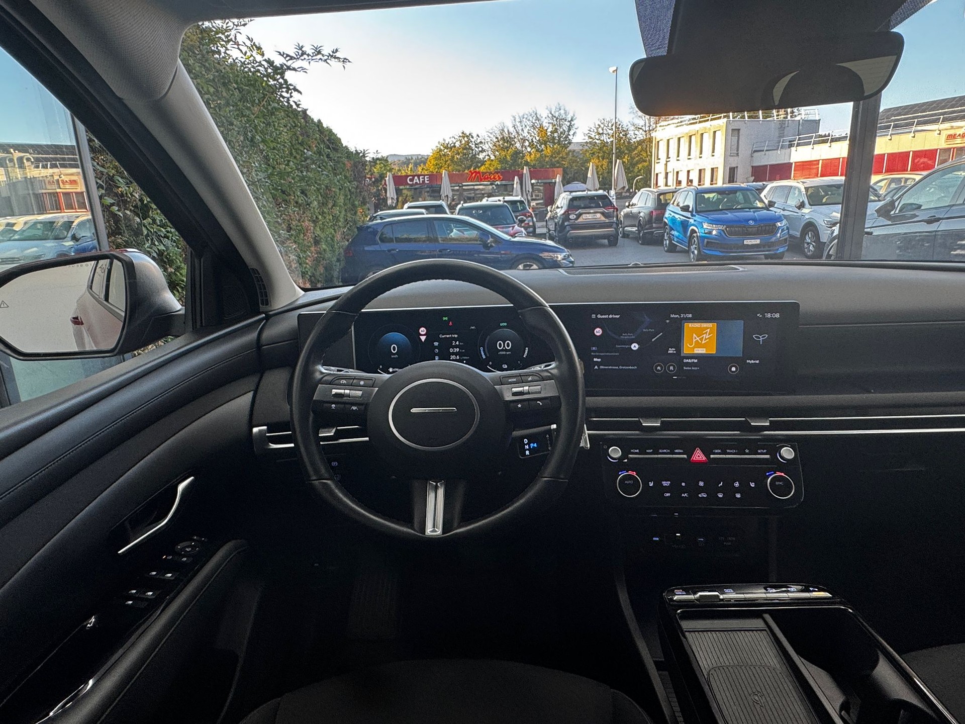 HYUNDAI Tucson 1.6 TGDI HEV Amplia 4WD | CH-Fahrzeug | 5 Jahre Werksgarantie | 8-fach Kompletträder |-image-12